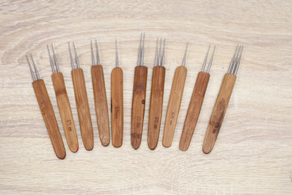 Crochet Hook for Locs – Instant Locs & Repairs Made Easy